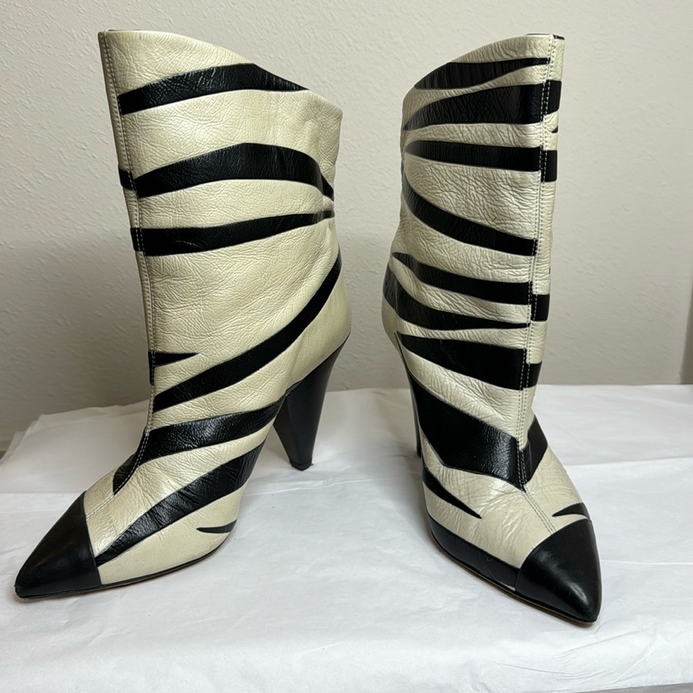 Isabel Marant booties all wear shown size 38 comes w dust bag